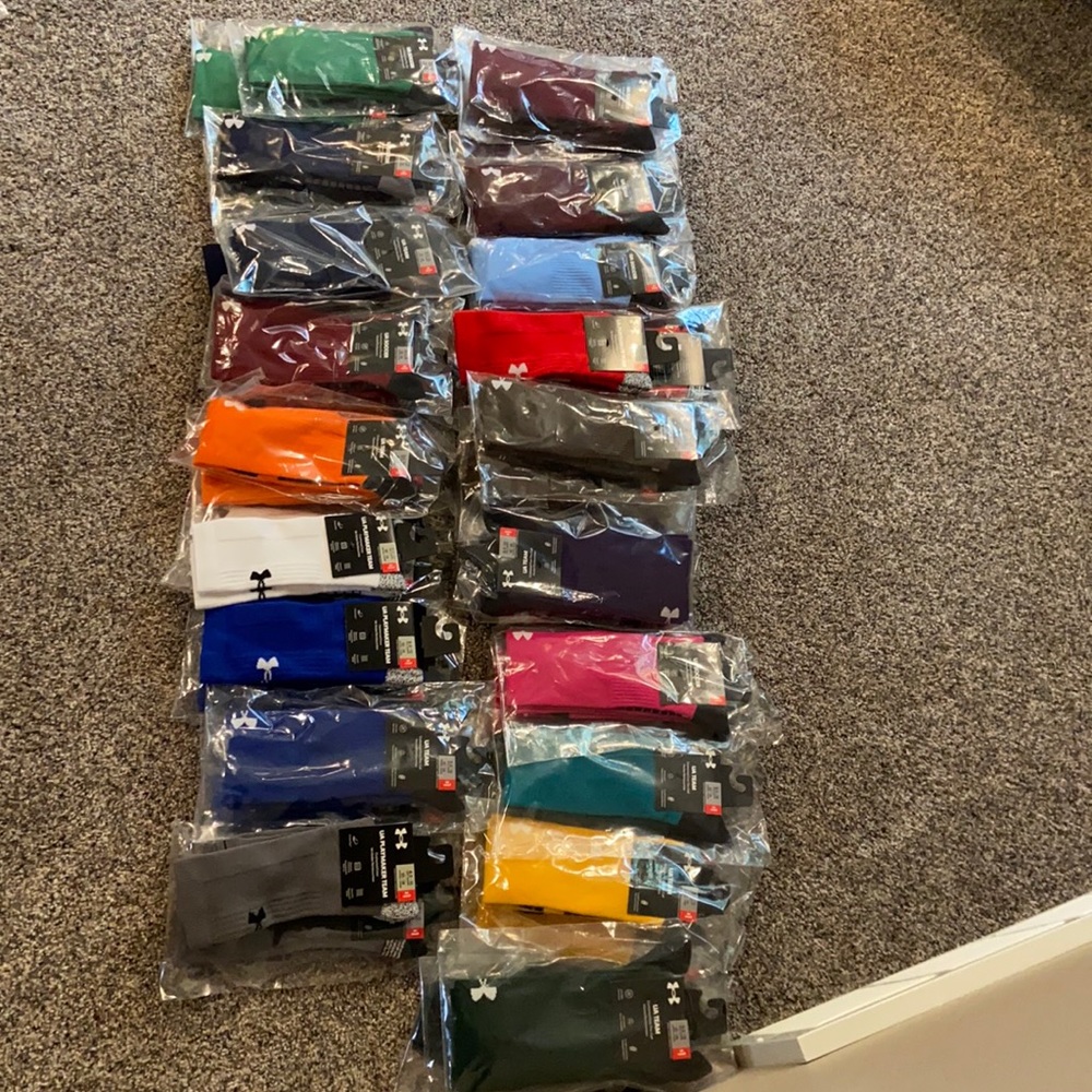 NEW! Under Armour adult soccer socks over the calf